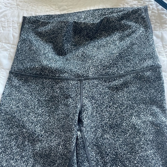 Lululemon Speckled Leggings - Picture 2 of 3